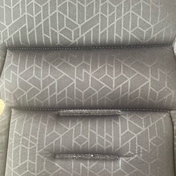 Diono Radian Infant Body Support Insert Set 3R 3RX 3RXT 2015-Present Black NWOT - Picture 3 of 4